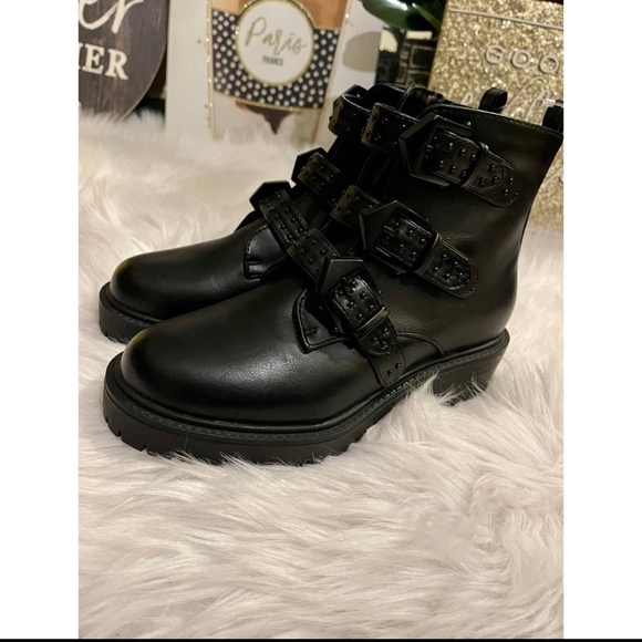 A New Day Calypso Buckle Boots Black sz 6 - Picture 2 of 6